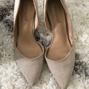 Shoe dazzle nude heels size 8